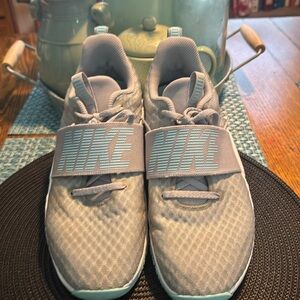 Nike Womens Renew In Season TR 9 Gray Running Shoes Sneakers - Size 10